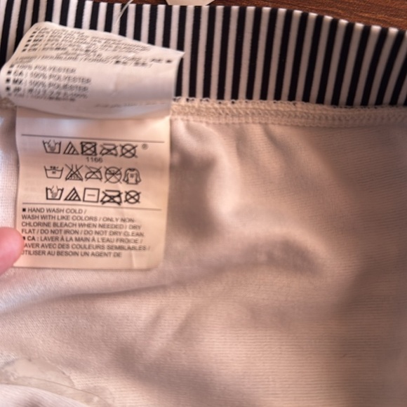 Old Navy Black and White Striped Bikini Bottom Size XS - Picture 6 of 6
